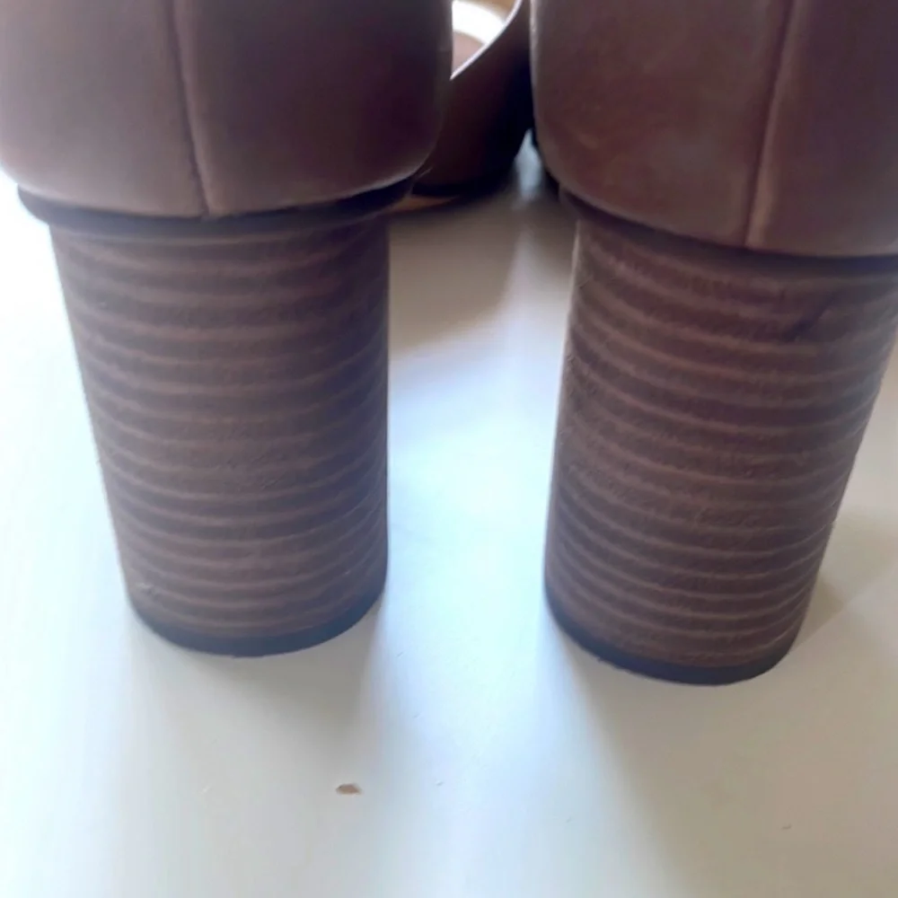 Vince Camuto Sandals, 11 - Picture 5 of 5